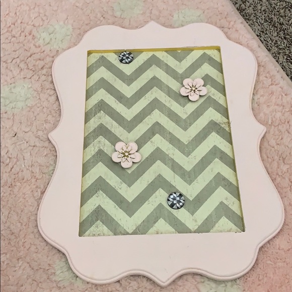 Magnetic picture holder - Picture 1 of 1